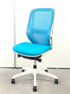 参考画像付き！
前傾、後傾、通常の3パターン調整可能なリクライニング！
万人受けするクッション性で人気が非常に高いです！