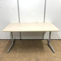 【3台入荷】ライトファインウッド天板が清潔感を演出！！人気のT字脚　飛沫防止パネルの設置も〇
