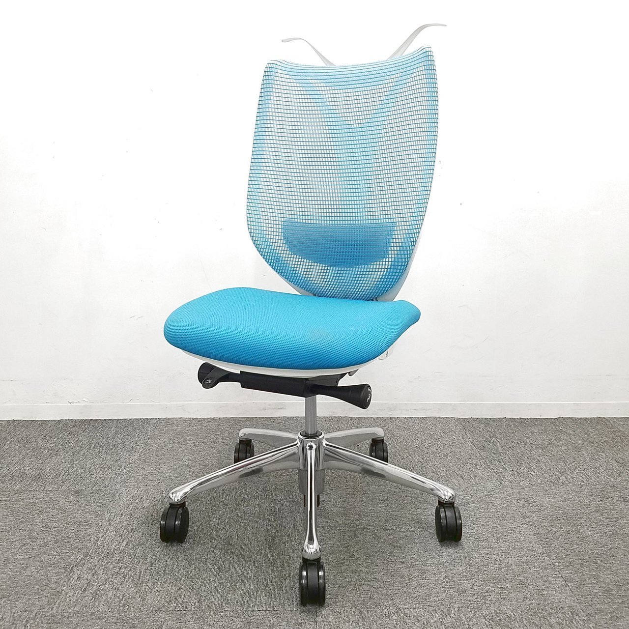 【流れるような美しいフォルム！】「サブリナ」入荷！■中古　オフィスチェア　高級チェア　メッシュチェア　テレワーク　在宅ワーク　サブリナ　前傾チルト
                        サブリナ 
                                    中古
            