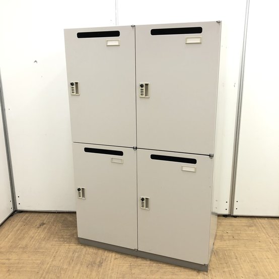 【中古】シンライン   イトーキ（ITOKI） 4人用更衣ロッカー