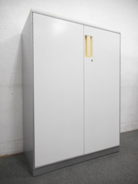 【中古】ユニフレックス   コクヨ（KOKUYO） ローキャビネット／両開き