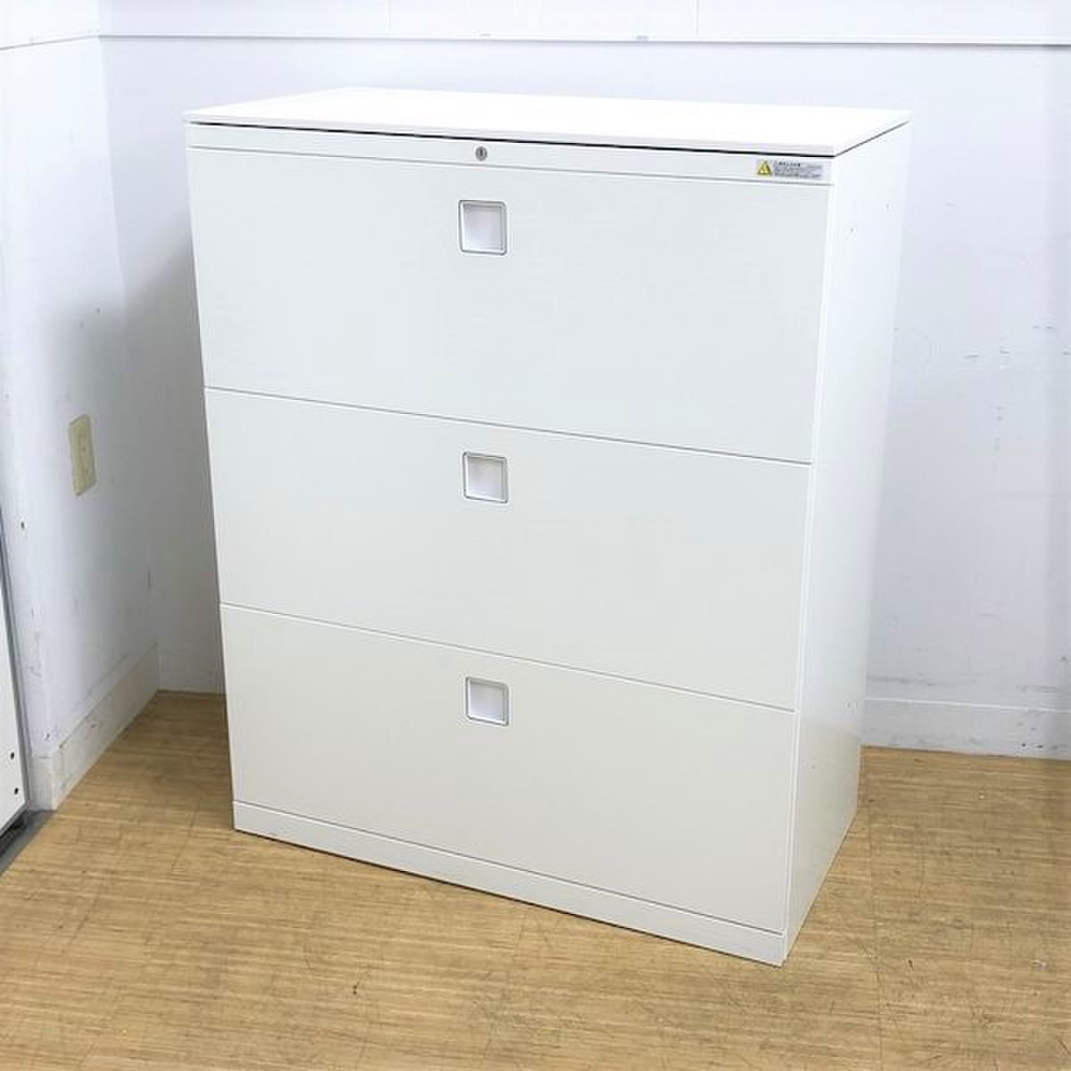 天板付きでご用意★3段ラテラル　オカムラ　レクトライン　鍵付き　
                        レクトライン 
                                    中古
            