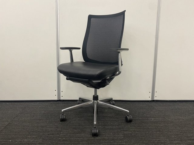 【中古】ベゼル（アルミポリッシュ脚）  CRS-G2800E6 コクヨ（KOKUYO） 肘付ハイバックチェア