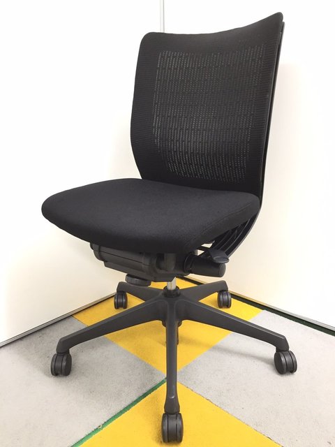 【中古】ヴィスコンテ  CWA5ZA FBA1 オカムラ（okamura） 肘無ローバックチェア