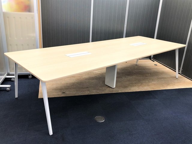 【1台入荷】大規模な会議室まで対応可能！クリエイティブなテーブル【中古】【オフィス家具】【東京】【大阪】【愛知】【岐阜】【長野】【滋賀】