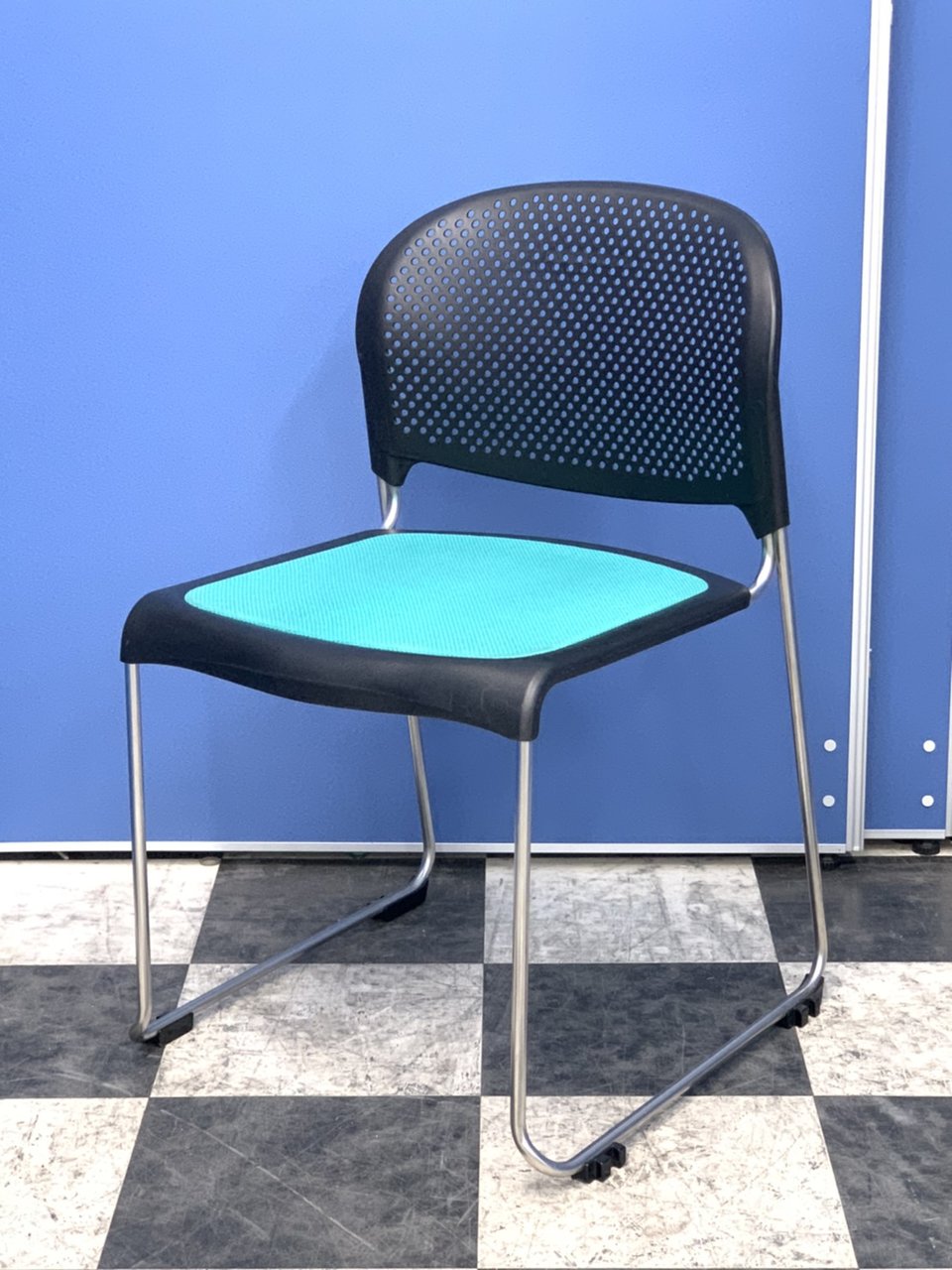 【お買い得！】オカムラ製/8114シリーズ/背：プレーン　座：グリーン★
                        8114F 
                                    中古
            