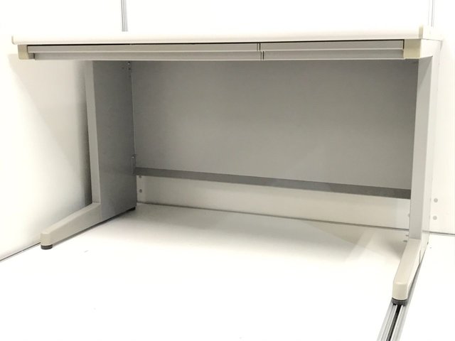 【残り2台！】
コスパ抜群の平机はこちら！
一番売れている幅120cm！
内田洋行_JUSTシリーズ_グレー