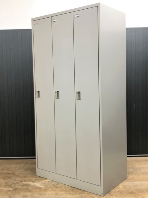 【中古】FZ  4573FZ　Z13 オカムラ（okamura） 3人用更衣ロッカー