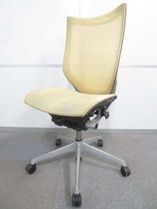 【珍しいカラーリングのバロン入荷！】
控えめな上品さがどんなお部屋にも馴染みます！
オカムラ_バロンメッシュ_ハイバック