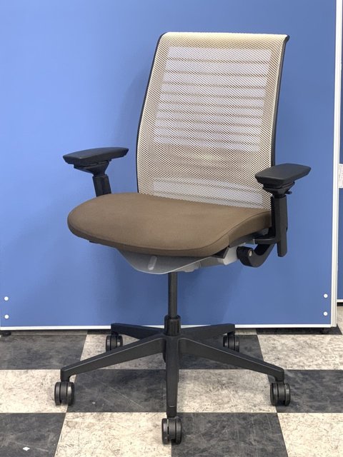 【中古】シンクチェア（2015年以降モデル）   Steelcase（スチールケース） 肘付ハイバックチェア