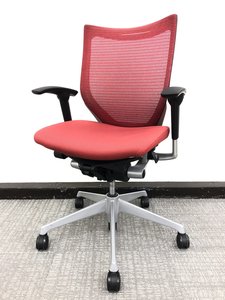 【オフィス用だけではなく、会議用などにも大活躍】オカムラ/バロン/レッド