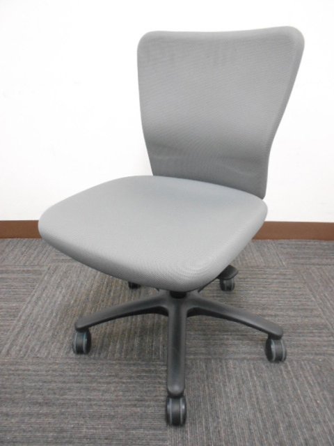 【中古】カロッツァ  CK33CR オカムラ（okamura） 肘付ローバックチェア