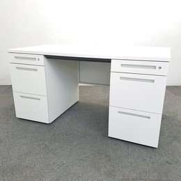 【4台入荷】イトーキ製｜人気のホワイト両袖机が入荷いたしました！　オフィスデスク　収納力抜群！