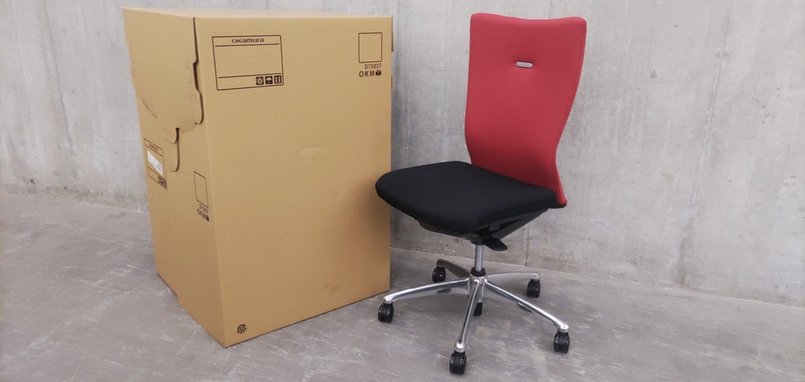 【新古】フィーゴ  CJ35ZR-FAR9 オカムラ（okamura） 肘無ハイバックチェア