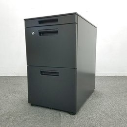 【16台入荷】最新のスタンダードワゴン入荷！中古　ブラック　ワゴン　H650タイプ　カフェ　おしゃれ