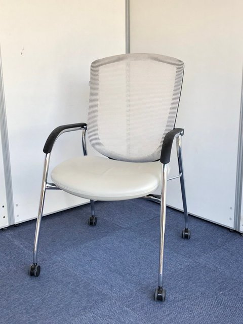 【中古】コンテッサ   オカムラ（okamura） ミーティングチェア