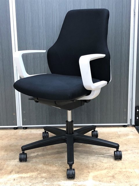 【中古】グーフォ  CRS-G2700E1G9B6 コクヨ（KOKUYO） 肘付ローバックチェア