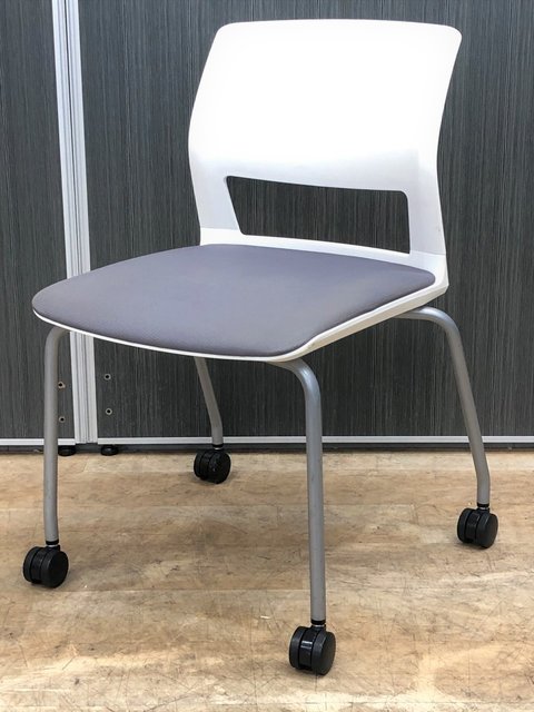 【中古】160シリーズ  CK-160C-W コクヨ（KOKUYO） スタッキングチェア