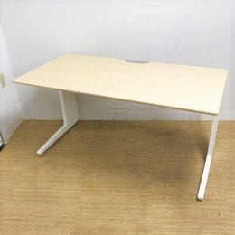 【今人気のナチュラルカラー！木目調！幅1400mmで広々！】
オカムラ(okamura)/プロユニットシリーズ/平机/ナチュラルカラー