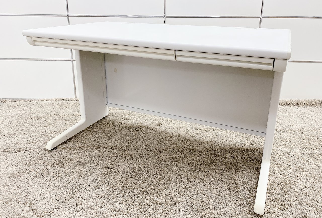 【定番シリーズ入荷！】オカムラ製　SD-V　平机【幅1100mm】
                        SD-Vデスクシステム 
                                    中古
            