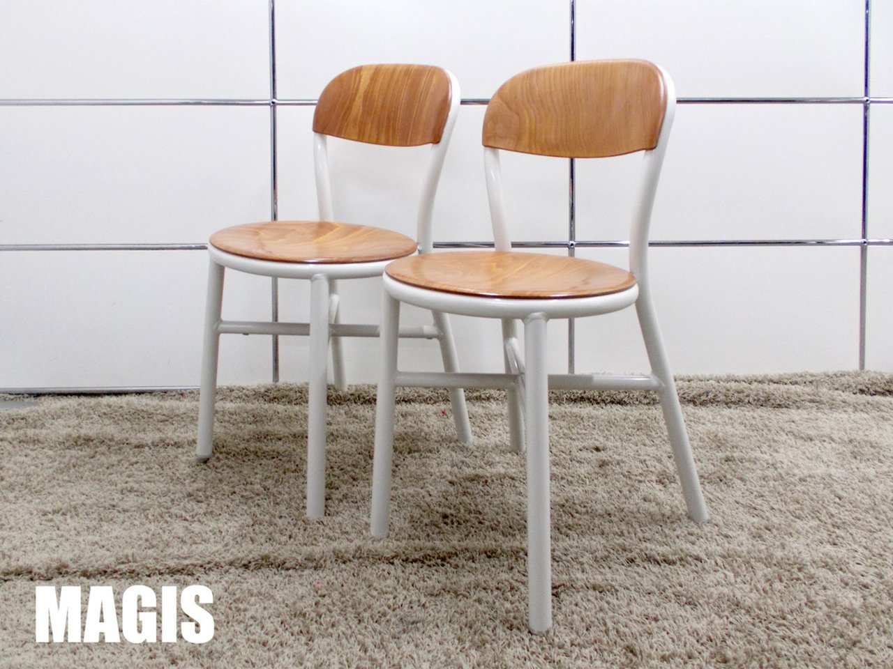 MAGIS / マジス
　パイプスツール 2脚セット　ジャスパー・モリソン　ライトビーチ × ホワイト
                        その他シリーズ
                                    中古
            
