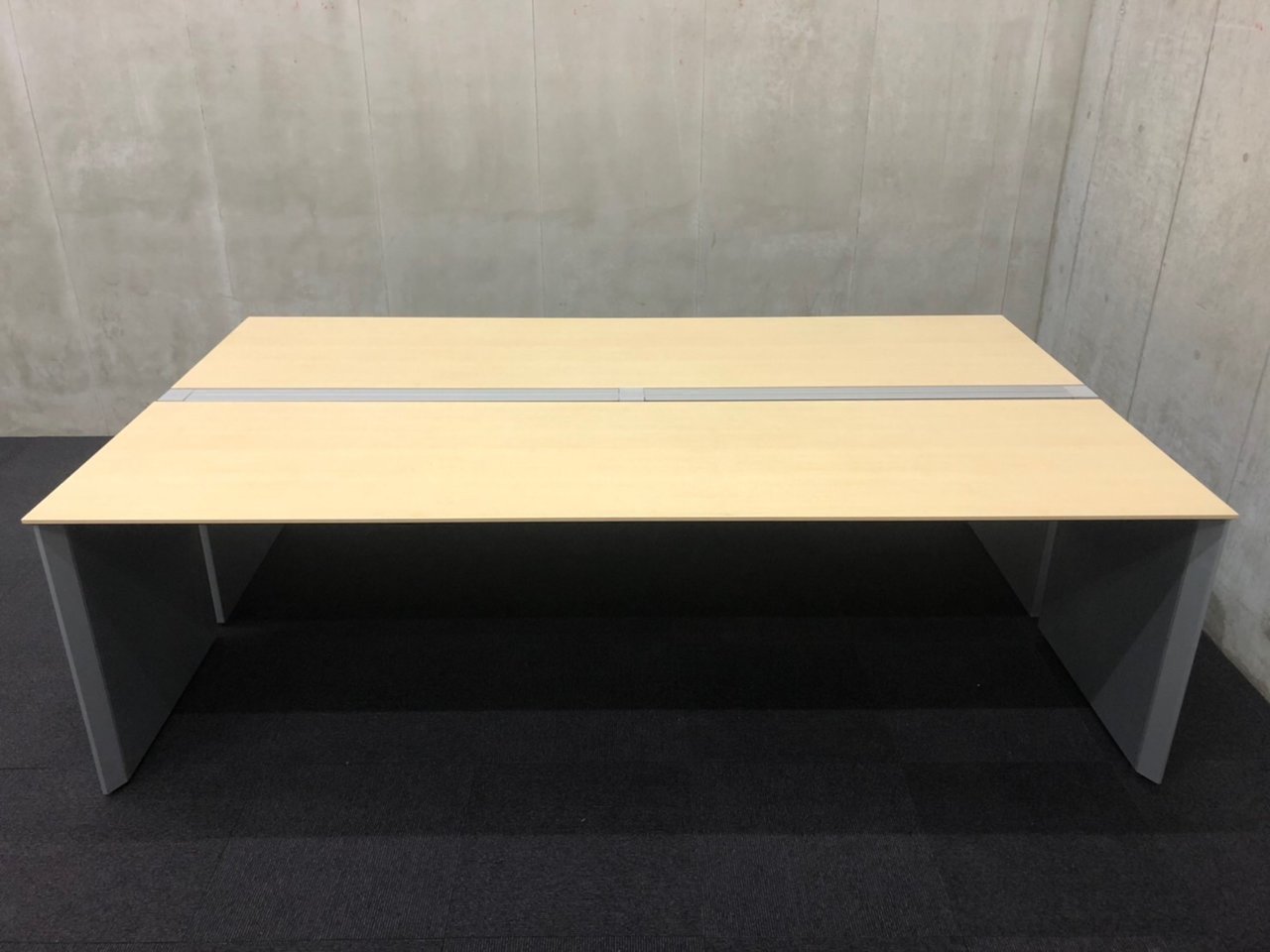 【人気のフリアド】W2400サイズ(ナチュラル天板)｜コクヨ(kokuyo)｜ワークヴィスタ｜推奨：4名用～【京都・滋賀】
                        ワークヴィスタ 
                                    中古
            