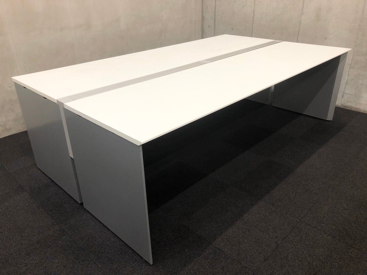 【人気のフリアド】W2400サイズ(ホワイト天板)｜コクヨ(kokuyo)｜ワークヴィスタ｜推奨：4名用～【京都・滋賀】
                        ワークヴィスタ 
                                    中古
            