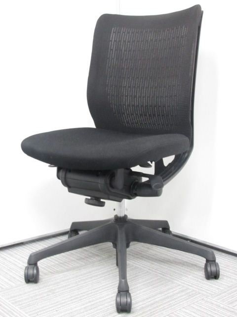 【中古】ヴィスコンテ   オカムラ（okamura） 肘無ローバックチェア