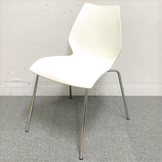 【中古】マウイチェア   Kartell（カルテル） スタッキングチェア