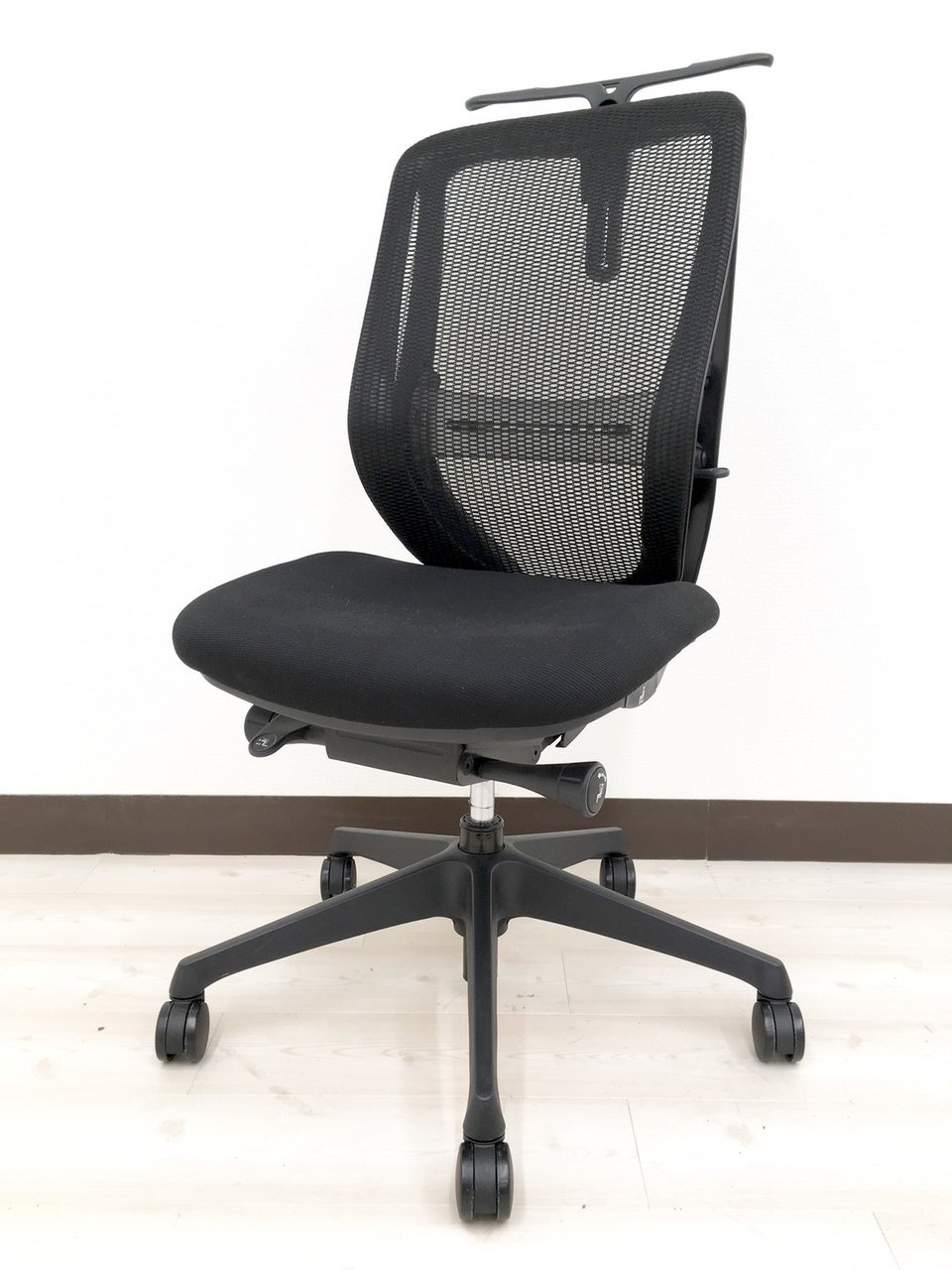 【テレワーク推奨チェア】オカムラ/シルフィー/ブラック【倉庫在庫品】【メッシュチェア】【メッシュ】
                        シルフィー（メッシュ） 
                                    中古
            