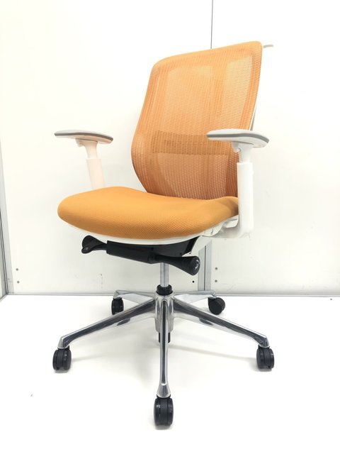 【中古】シルフィー（メッシュ）   オカムラ（okamura） 肘付ハイバックチェア