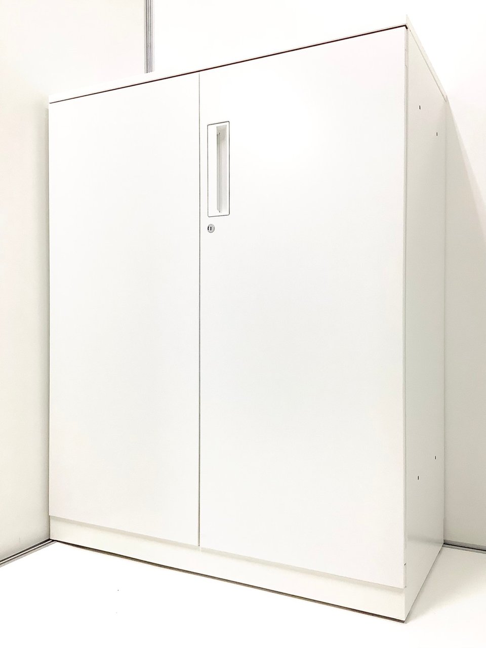 大人気／定番　◆コクヨ／KOKUYO◆エディア／EDIA　※ホワイト ※横浜店撮影画※
                        エディア 
                                    中古
            