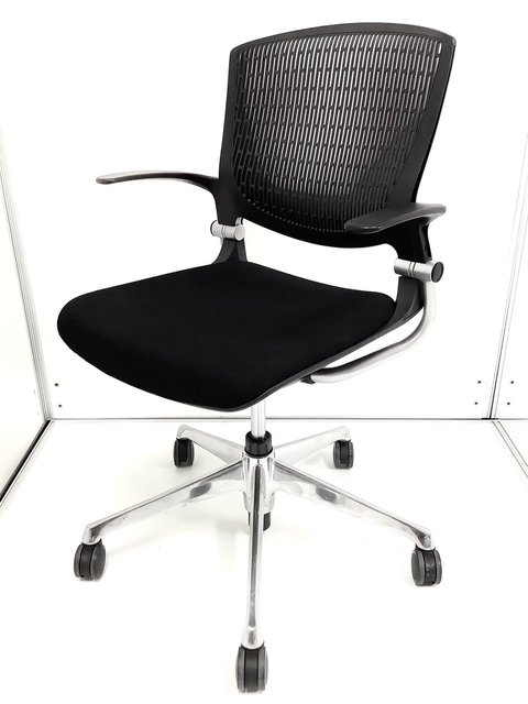 【中古】グラータ  8142BA オカムラ（okamura） ミーティングチェア