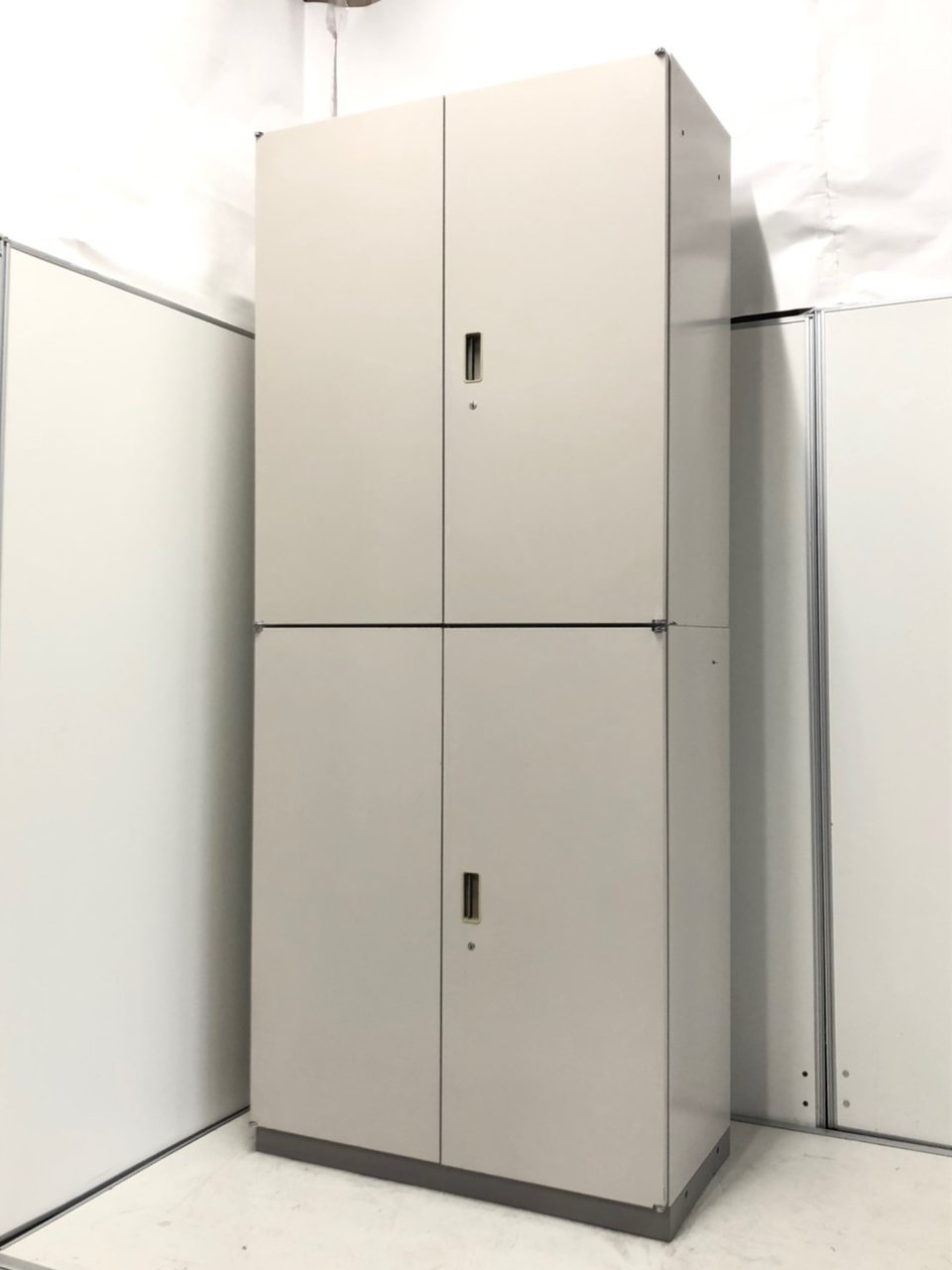 【4台入荷予定！】白色の書庫もいいけどたまには…
                        シンライン 
                                    中古
            