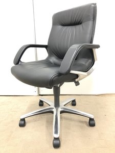 【限定4脚！】オカムラ製のエグゼクティブチェアが入荷！中古では珍しい！