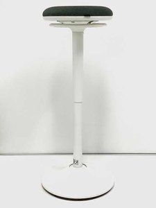 大人気／流行／スイング脚タイプ／ホワイトシェル　◆Okamura／オカムラ　◆pirouetto／ピルエット ※横浜店撮影画※