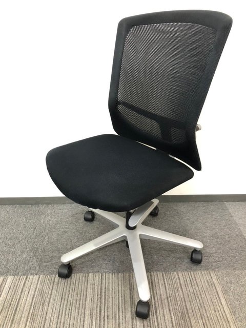 【中古】レジア   ウチダ（UCHIDA) 肘無ローバックチェア