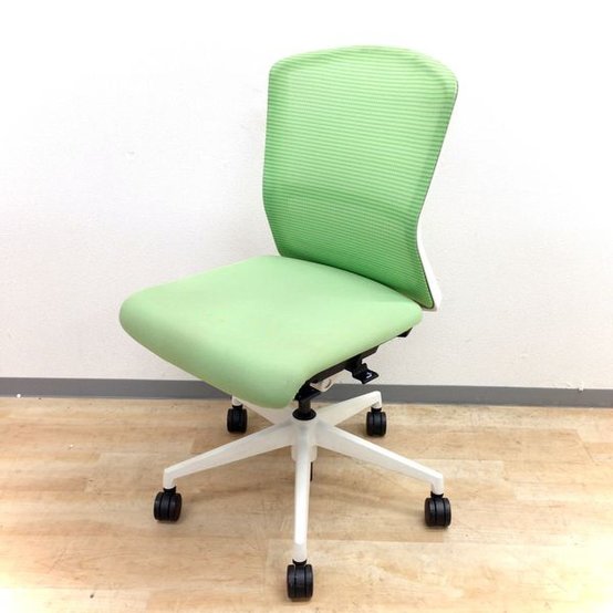 【中古】エルフィ   ウチダ（UCHIDA) 肘無ローバックチェア