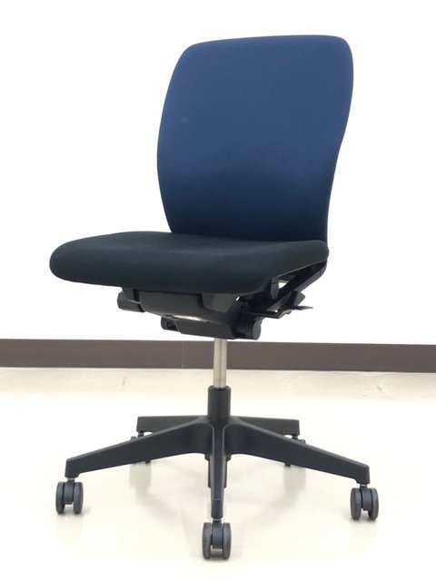 【中古】フルゴ  KF-440GB-T1T1B2 イトーキ（ITOKI） 肘無ローバックチェア