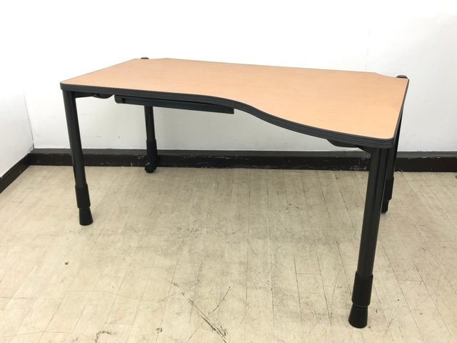 【中古】アイウェーブ   イトーキ（ITOKI） 平机