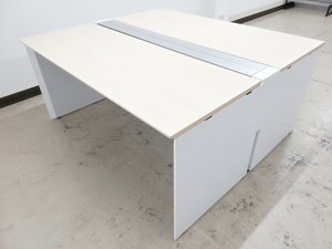 【幅1600mm】■組立簡単！搬入もラクラク■コクヨワークヴィスタ■ナチュラル×ホワイト
