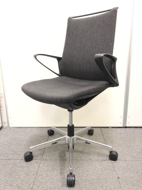 【中古】モード（アルミ脚）  CA25BR　FWK1 オカムラ（okamura） 肘付ローバックチェア