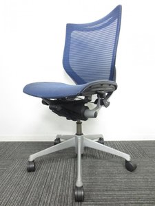 【大好評チェア入荷！】オカムラ製　バロン(メッシュ)　肘無しチェア【人気のオールメッシュタイプ】☆