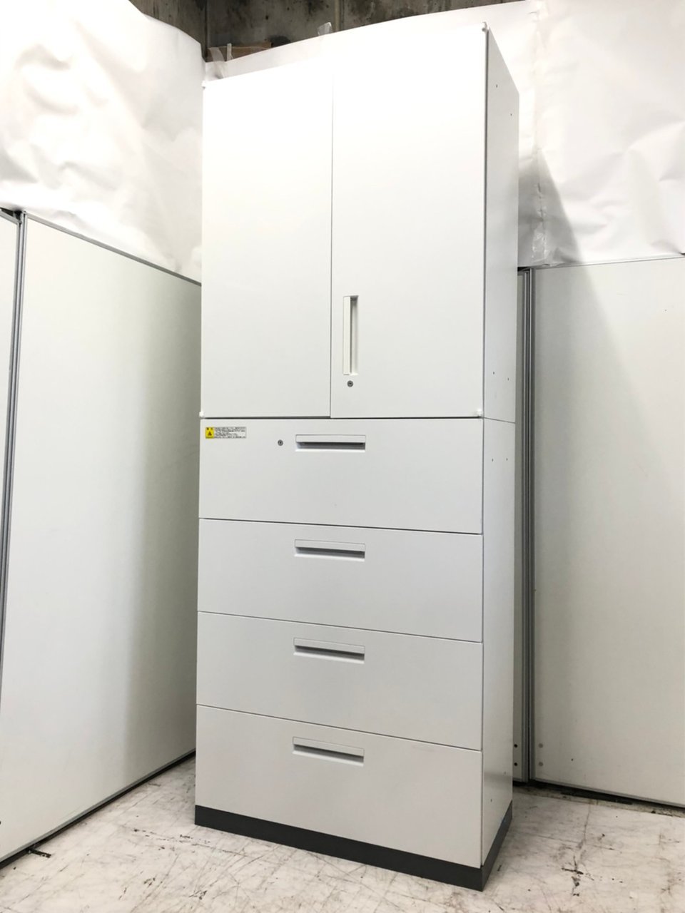 内田洋行製　HS　上下書庫セット　4段ラテラル+両開き書庫　おすすめ　レア　書類収納
                        HS
                                    中古
            