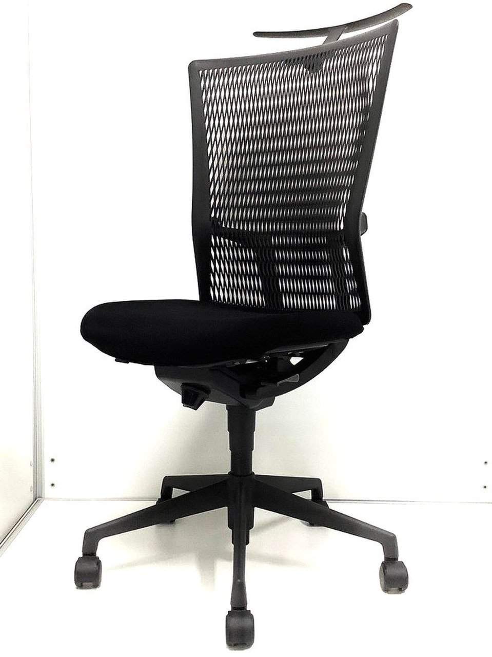 【ブラック】【柔軟性◎】【耐久性◎】【背面樹脂メッシュ】

                        アクトディア 
                                    中古
            