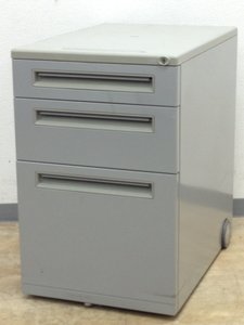 【ロット商品】 内田洋行 UCHIDA FEED 3段ワゴン 書類の収納不足解消に！