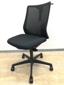 【オカムラ製】フルーエント　デスクチェア　シルフィの座り心地を低コストで再現【中古】【ハンガー付】