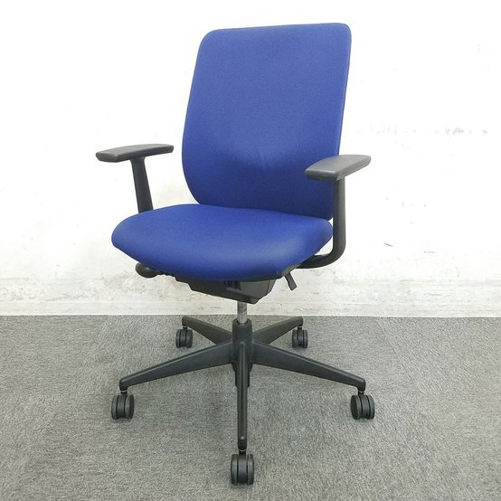 【中古】ベルガー   コクヨ（KOKUYO） 肘付ローバックチェア