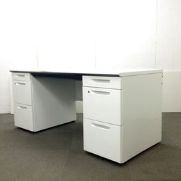 【ロット入荷！！】真っ白なホワイトデスクの両袖机！！【コクヨ製】