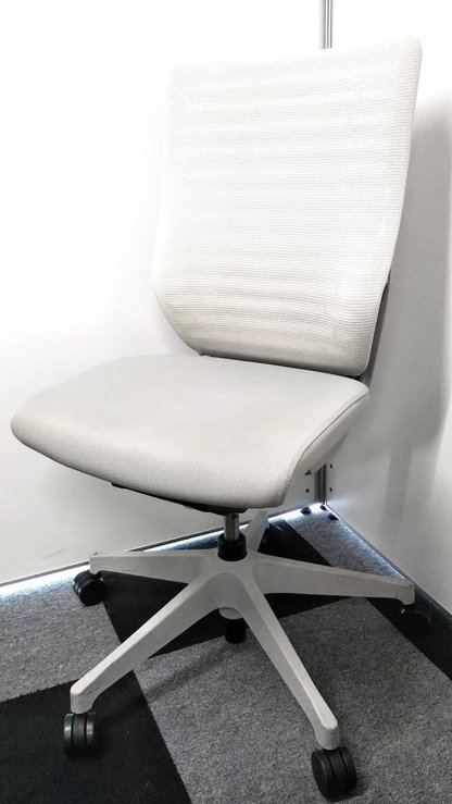 【中古】エピオス  KE-450GB-ZGC5C7 イトーキ（ITOKI） 肘無ハイバックチェア